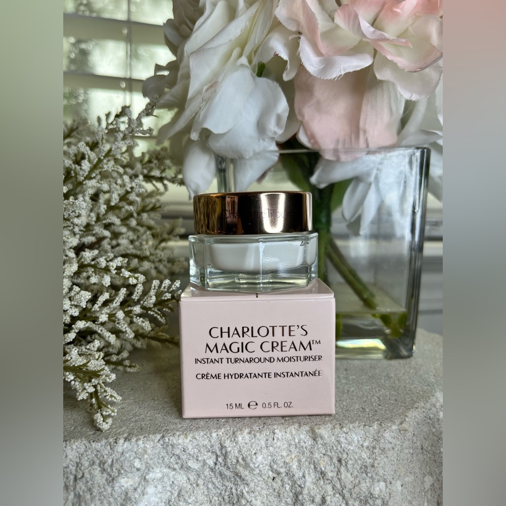 NIB - Charlotte Tilbury - Magic Cream - 15 ml (Travel-Size)